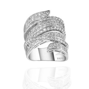 טבעת כסף מעוצבת משובצת